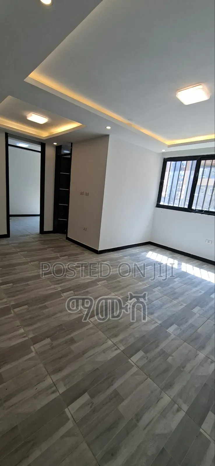 Furnished 2bdrm Condo in አያት አስችኳይ ሽያጭ, Bole for sale