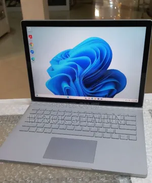 New Laptop Microsoft Surface Book 3 16GB Intel Core I7 SSD 256GB