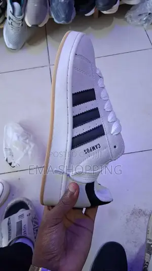 Photo - Adidas Campus.Made in Vietnam