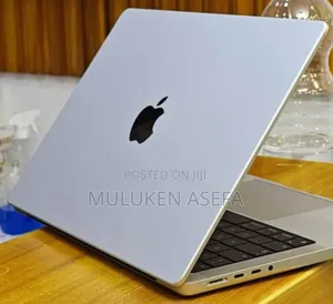 New Laptop Apple MacBook Pro M1 16GB Apple M1 Pro SSD 1T