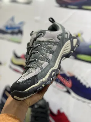 Columbia Hiking Shoes in Grey and Beige Tones