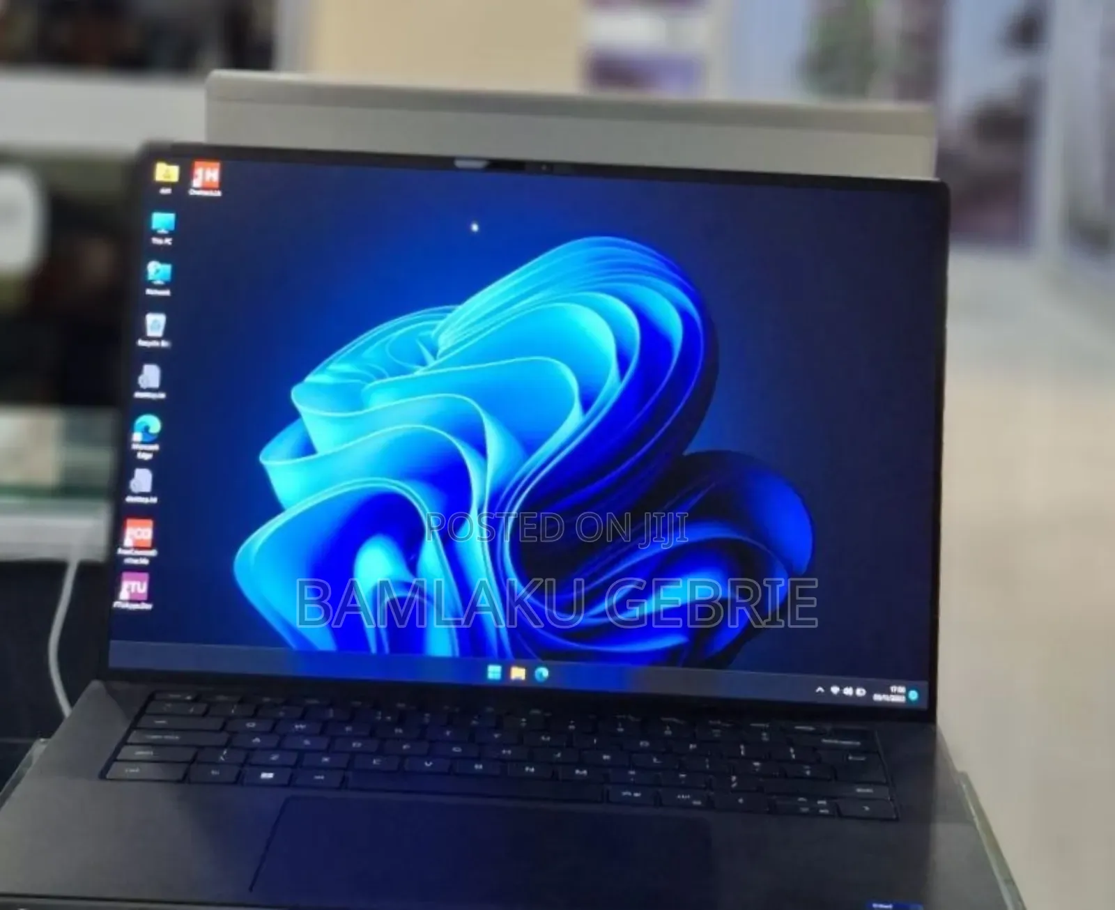 New Laptop Dell Precision 5540 16GB Intel Core I7 SSD 512GB