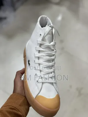 Lacoste Gripshot Mid Sneaker in White With a Gum Sole