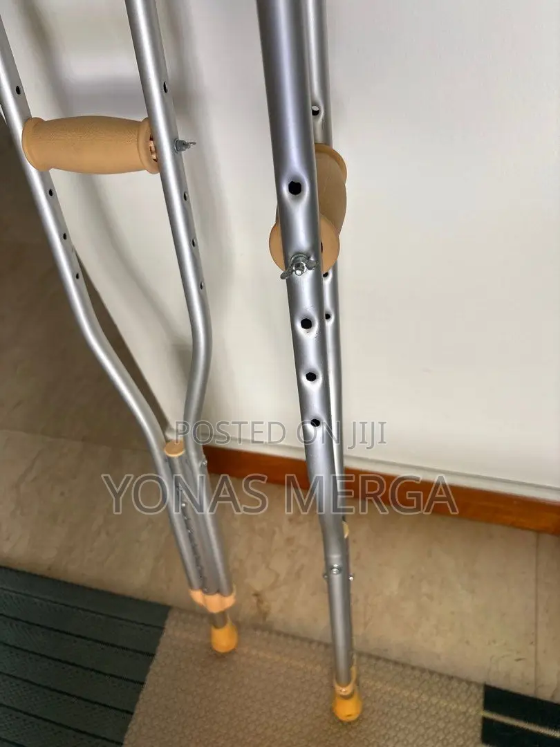 Axillary Crutches嵽今crutches//Special Balancing – Walking Stick