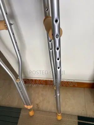 Axillary Crutches嵽今crutches//Special Balancing – Walking Stick