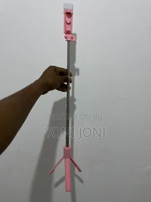 Selfie Stick Tripod iPhones and Samsung