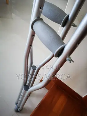 Crutches/Adjustable Height/Promote Safe,Steady Walking on Any Surface