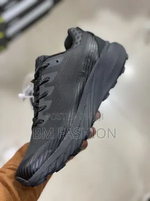 Black Merrell Agility Peak 5 Trail Running Shoes With a Vibram Outsole