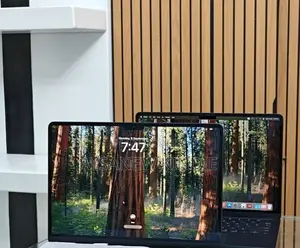 Photo - New Laptop Apple MacBook Air 2025 M4 13-Inch 16GB Apple M4 SSD 256GB