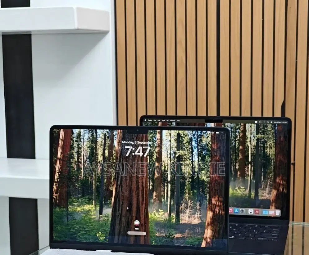 New Laptop Apple MacBook Air 2025 M4 13-Inch 16GB Apple M4 SSD 256GB