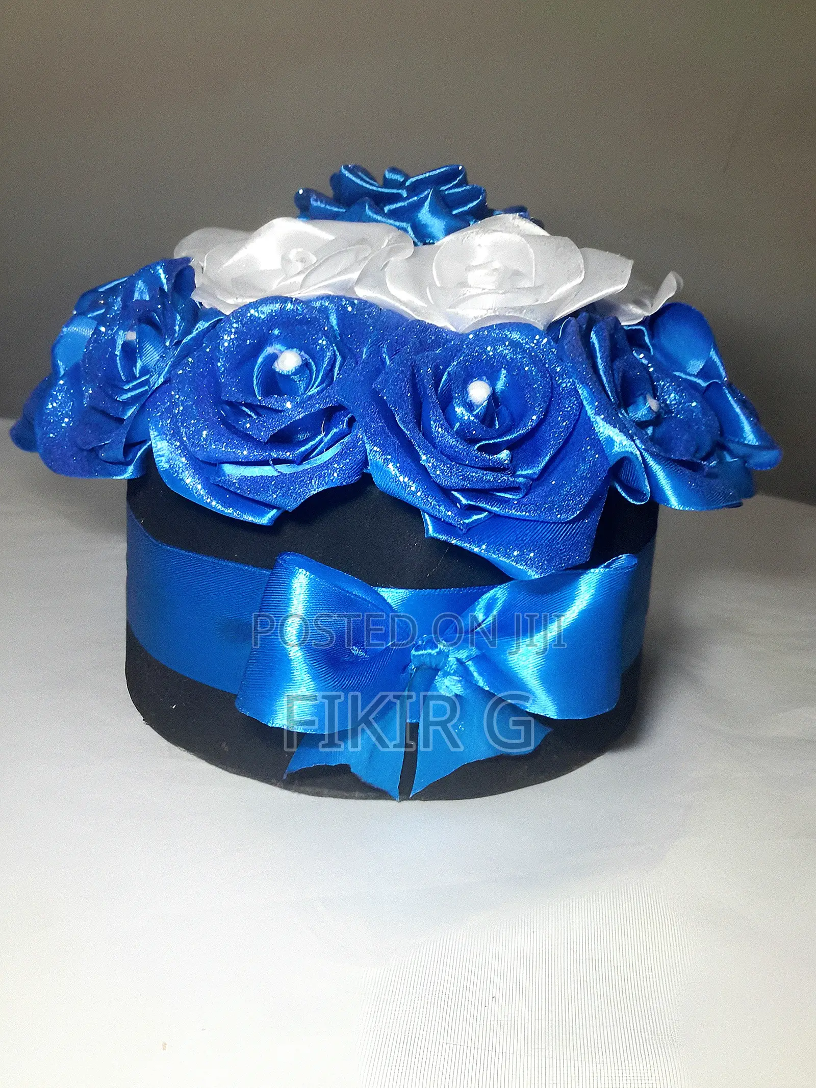 Ribbon/Artificial Flower Bouquet