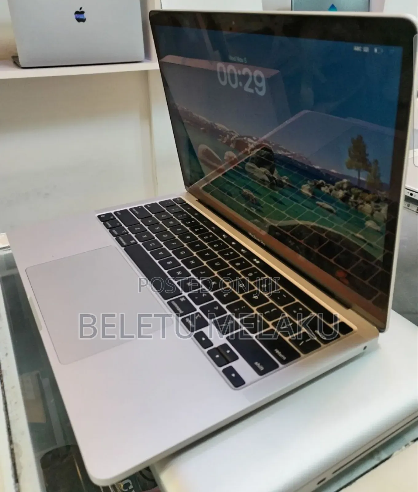 New Laptop Apple MacBook Pro M1 16GB Apple M1 SSD 512GB