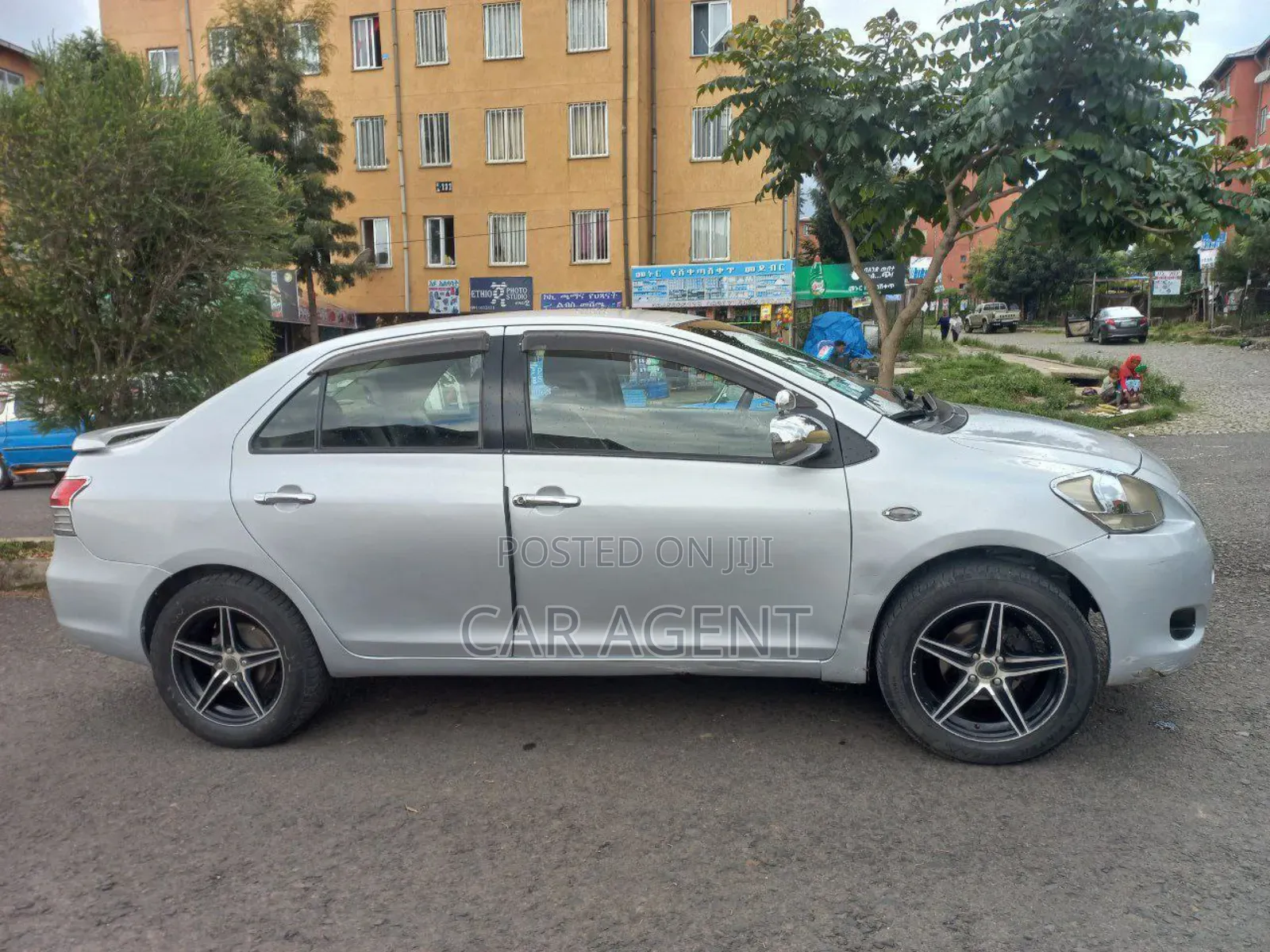 Toyota Yaris 2009 Silver