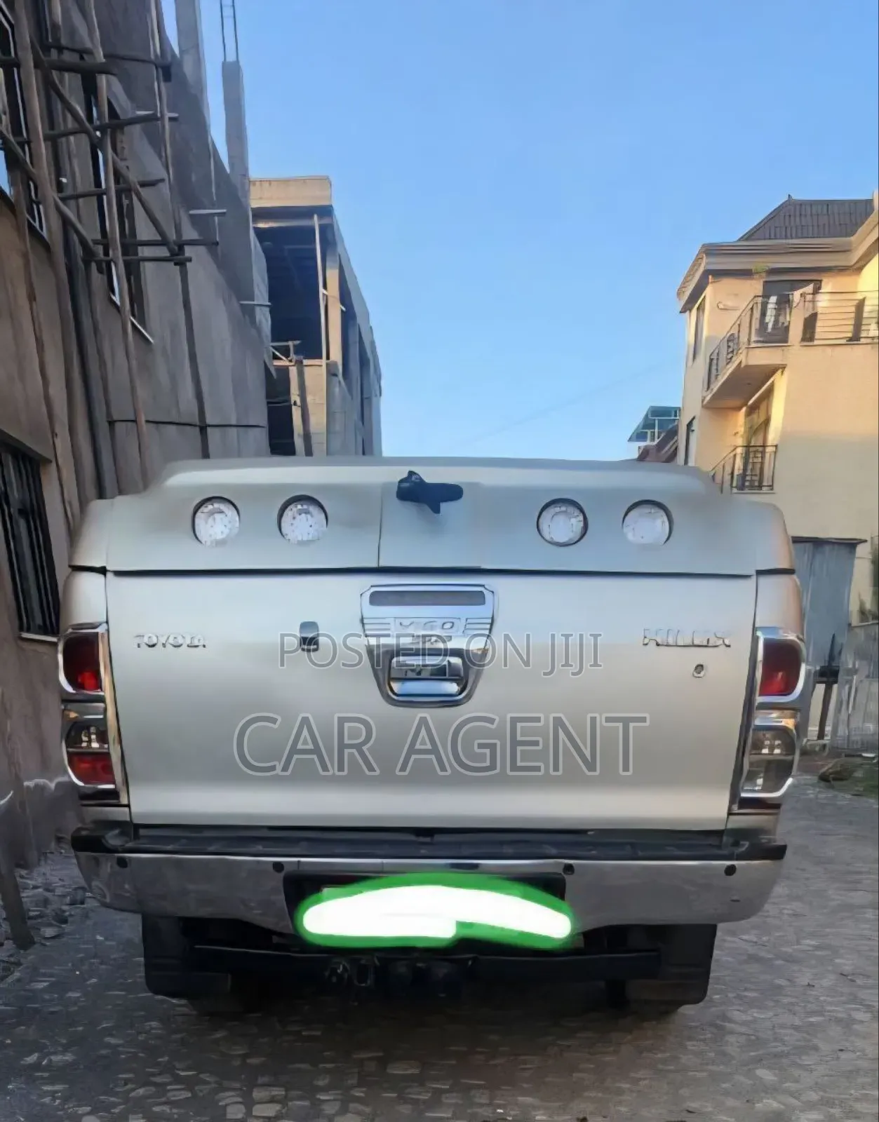 Toyota Hilux 2012 Gray