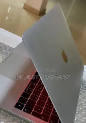 Photo - New Laptop Apple MacBook Air 2018 8GB Intel Core I5 SSD 128GB