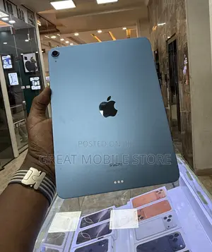 Apple iPad Air (2022) 64 GB Blue