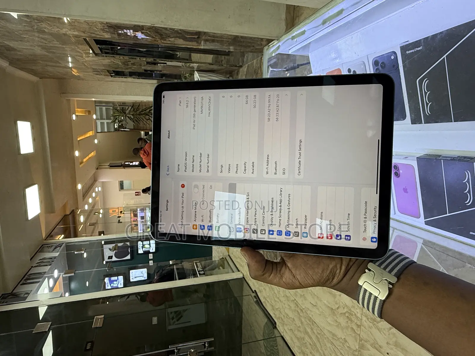 Apple iPad Air (2022) 64 GB Blue