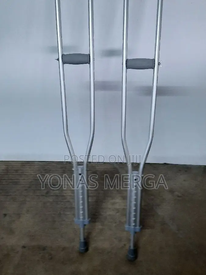 Auxillary Crutches鹽禽recovering From Injuries, Surgeries鴨፲crutches