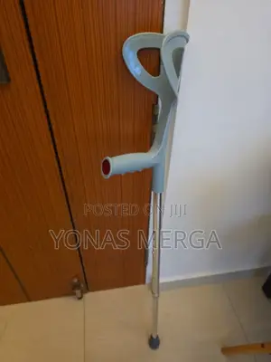 Photo - Pair of Forearm Crutches煲戈elbow Crutches輪肉forearm Crutches=+Kranch