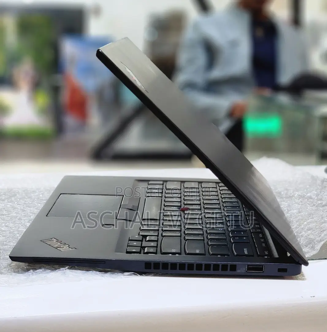 New Laptop Lenovo ThinkPad T14 16GB Intel Core I7 SSD 512GB