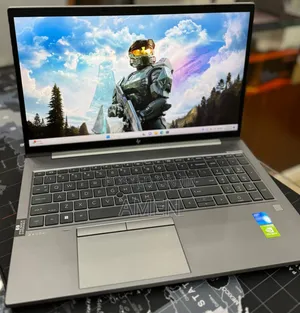 New Laptop HP ZBook Studio G8 16GB Intel Core I7 SSD 512GB