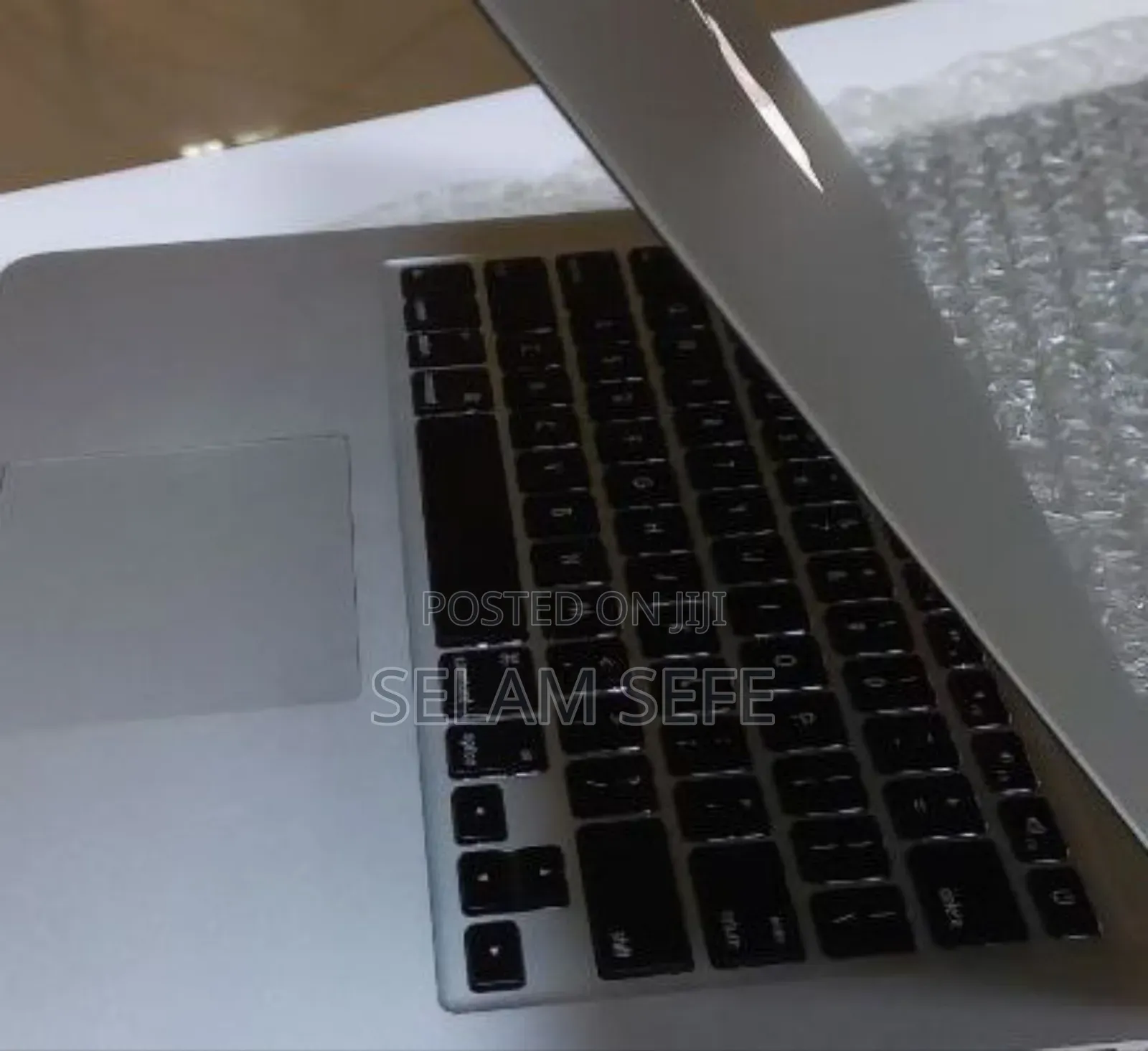 New Laptop Apple MacBook Air 2014 4GB Intel Core I5 SSD 256GB