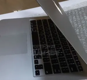 New Laptop Apple MacBook Air 2014 4GB Intel Core I5 SSD 256GB