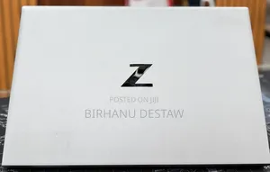 New Laptop HP ZBook Firefly G8 16GB Intel Core I7 SSD 512GB