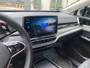 Volkswagen ID.6 2024 Pearl