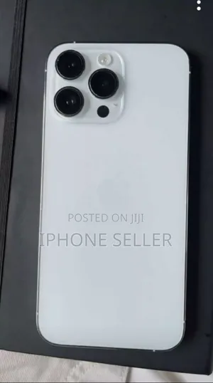 Photo - Apple iPhone 14 Pro Max 512 GB White