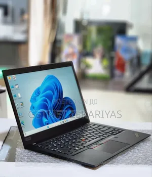 Photo - New Laptop Lenovo ThinkPad T14s G4 16GB Intel Core I7 SSD 512GB