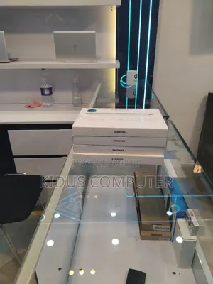 New Laptop Samsung Galaxy Book 2 8GB SSD 128GB