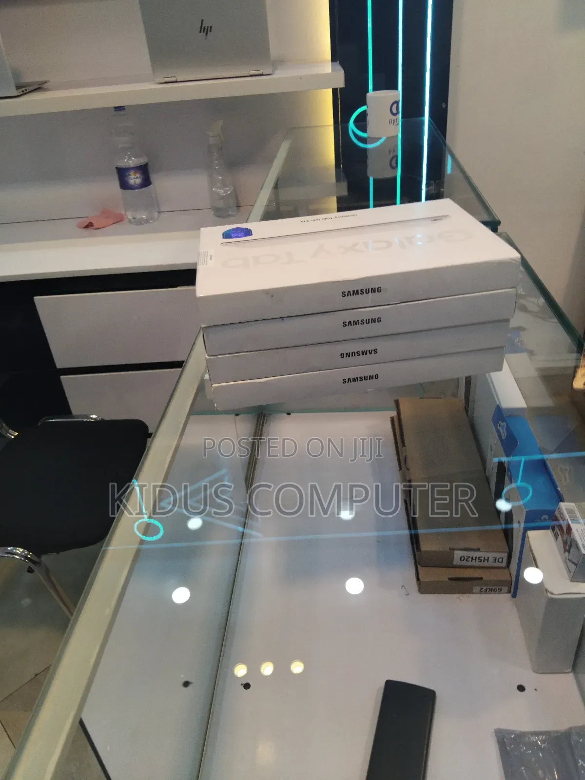 New Laptop Samsung Galaxy Book 2 8GB SSD 128GB