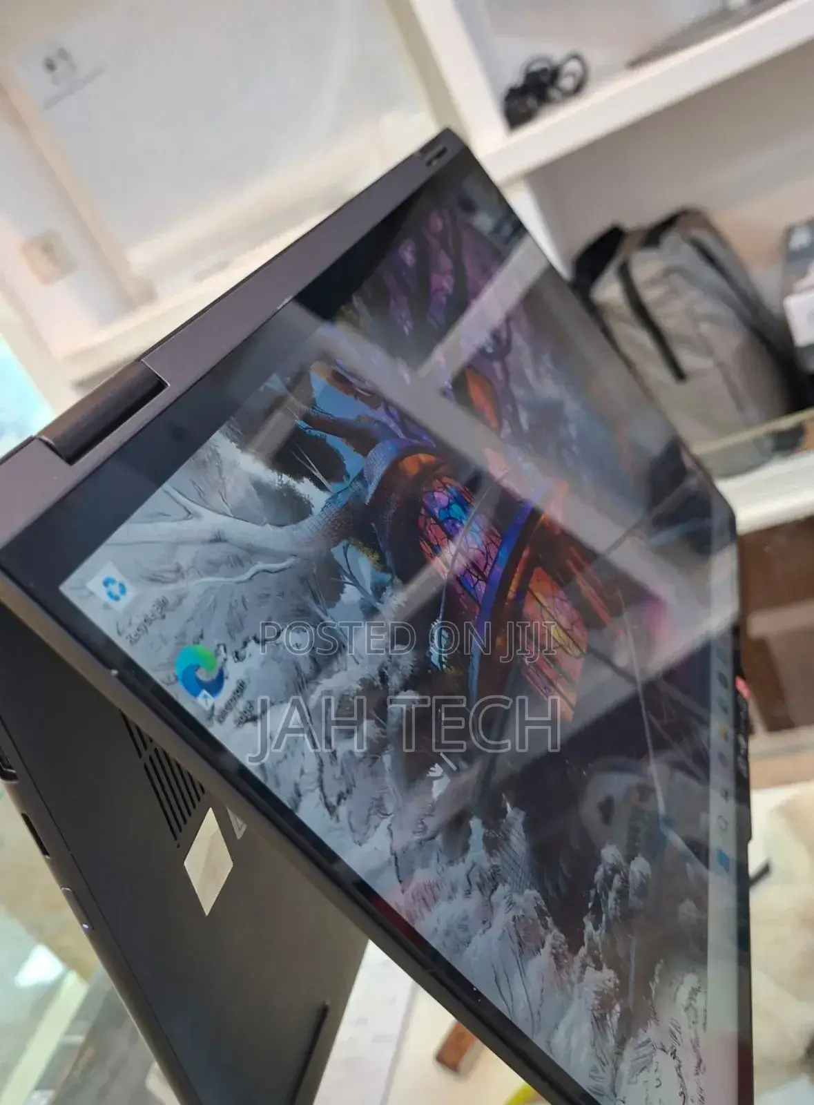New Laptop Lenovo Yoga 7i 16GB Intel Core Ultra 7 SSD 1T