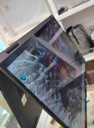 New Laptop Lenovo Yoga 7i 16GB Intel Core Ultra 7 SSD 1T