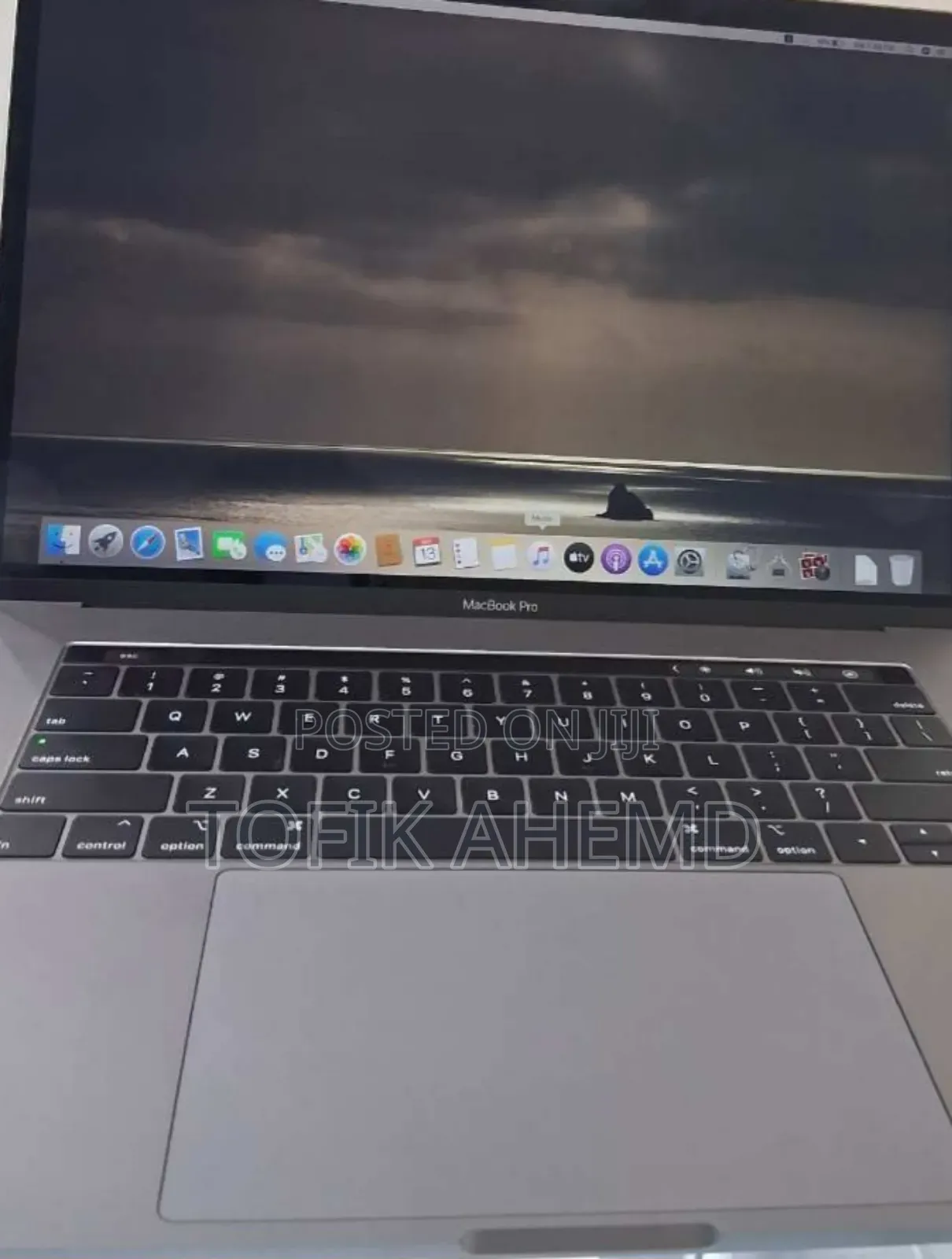 New Laptop Apple MacBook 16GB Intel Core I9 SSD 512GB