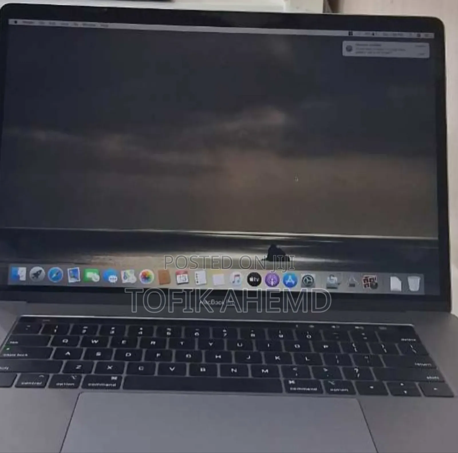 New Laptop Apple MacBook 16GB Intel Core I9 SSD 512GB
