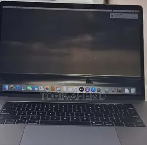 New Laptop Apple MacBook 16GB Intel Core I9 SSD 512GB