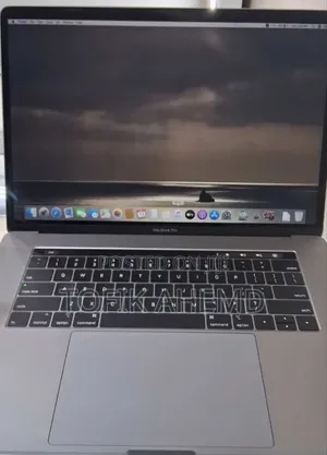 New Laptop Apple MacBook 16GB Intel Core I9 SSD 512GB