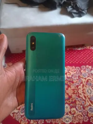 Photo - Xiaomi Redmi 9 32 GB Blue