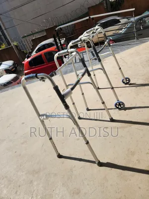 Photo - Medical Walker朱槿walker朱明foldable Walker腔說walker胺你walker Medical