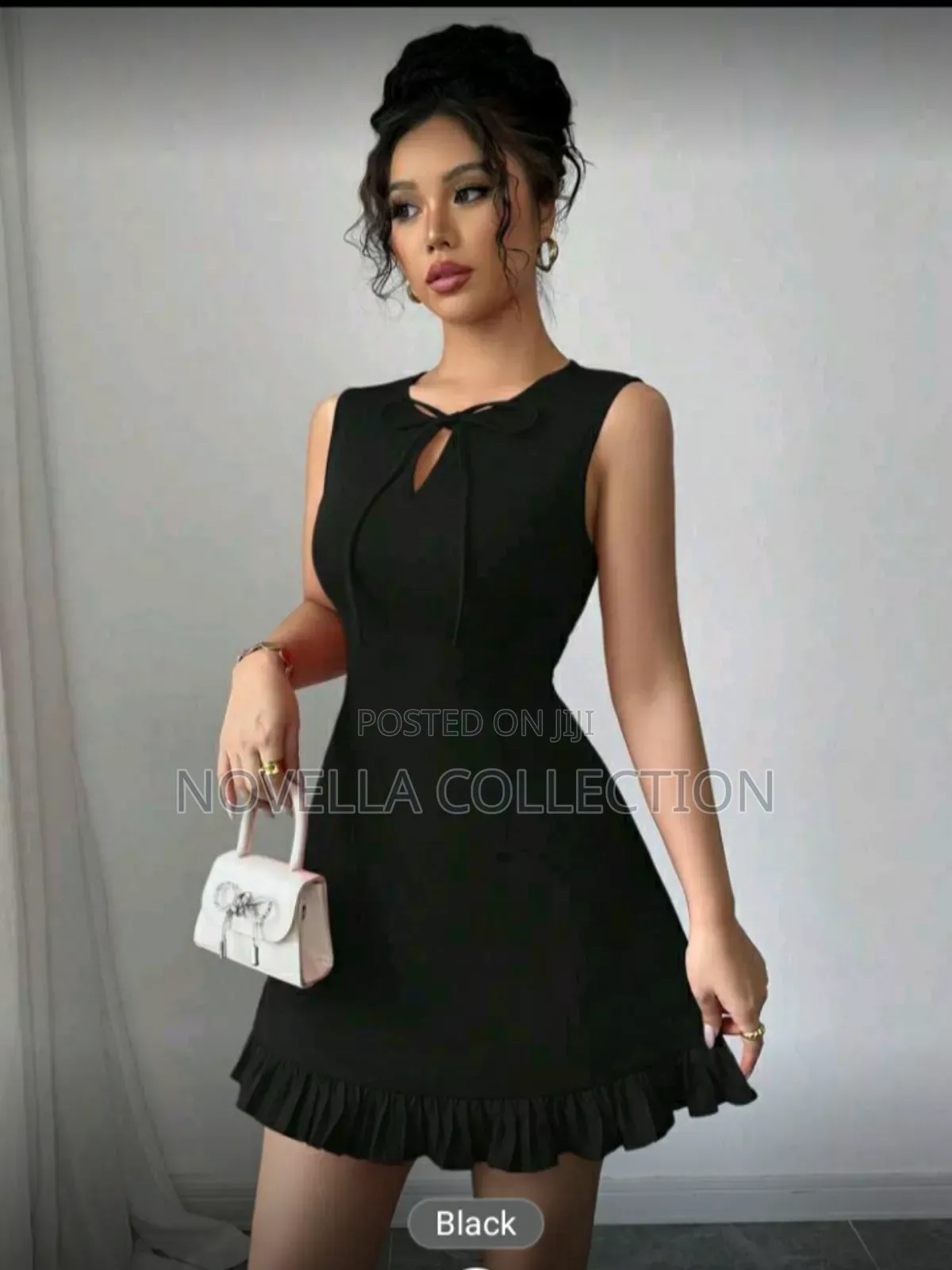 Women Round Neck Bowknot Design Sleeveless Pleated Elegant Mini Dress