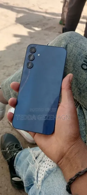 Photo - Samsung Galaxy A15 128 GB Black