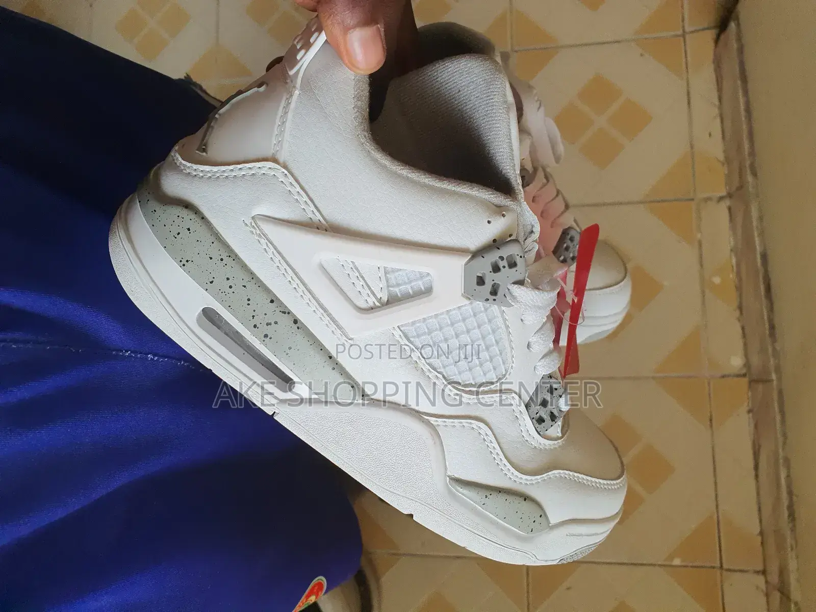 Air Jordan 4 Retro White Oreo