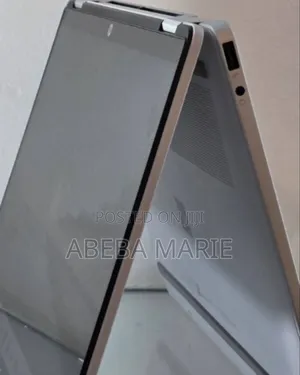 Photo - New Laptop HP OmniBook 5 14" 16GB Intel Core 7 SSD 512GB