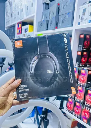 Photo - JBL Tour One M2