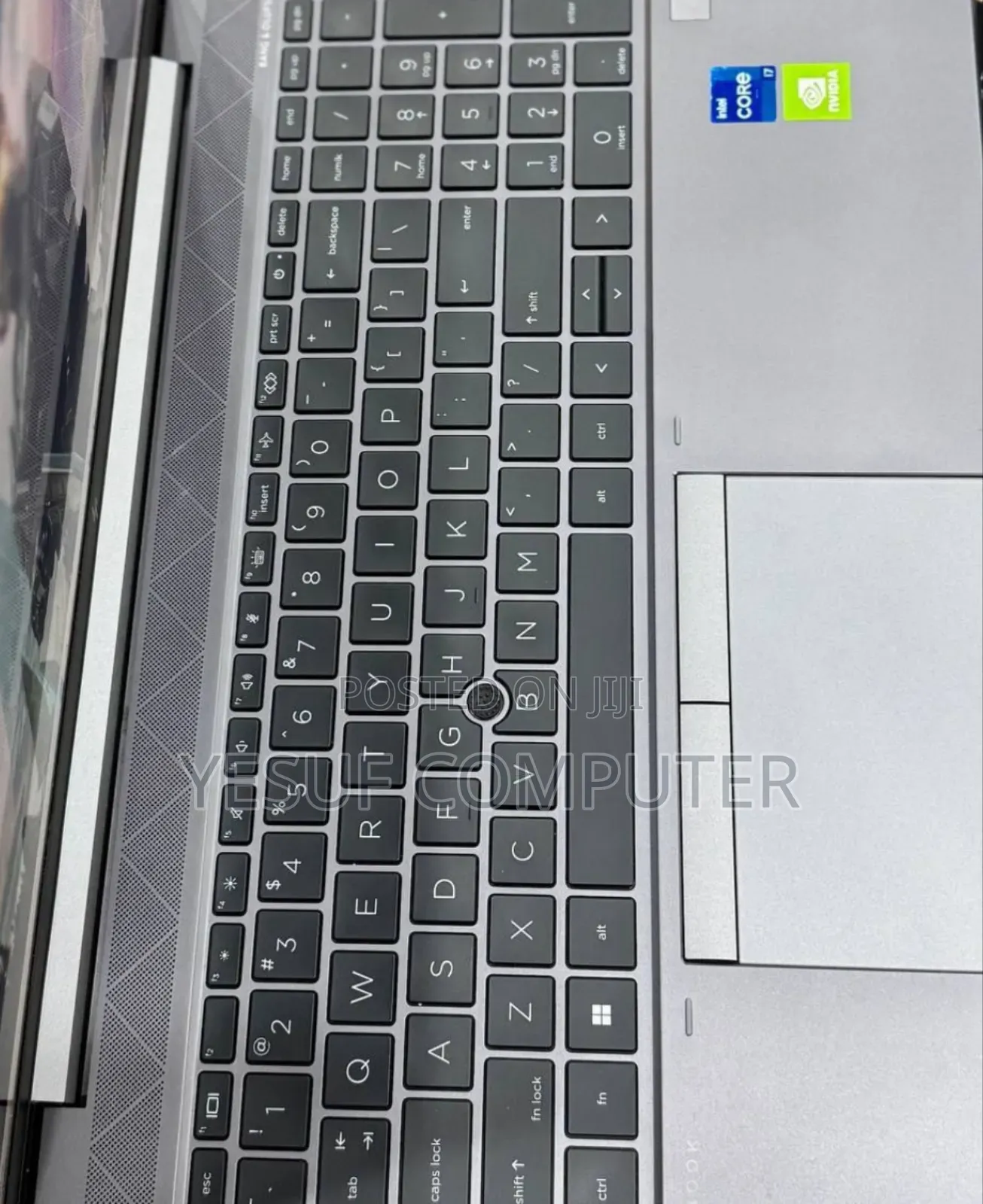 New Laptop HP ZBook Firefly G8 16GB Intel Core I7 SSD 512GB