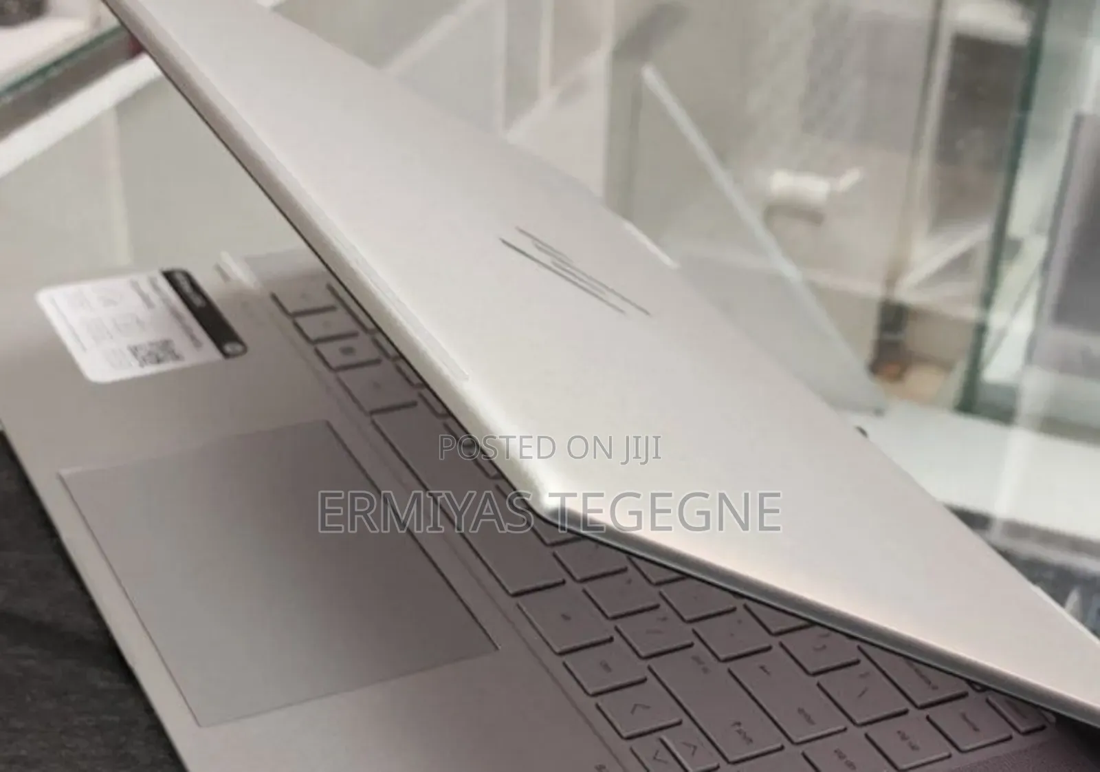 New Laptop HP Envy X360 8GB Intel Core I5 SSD 512GB