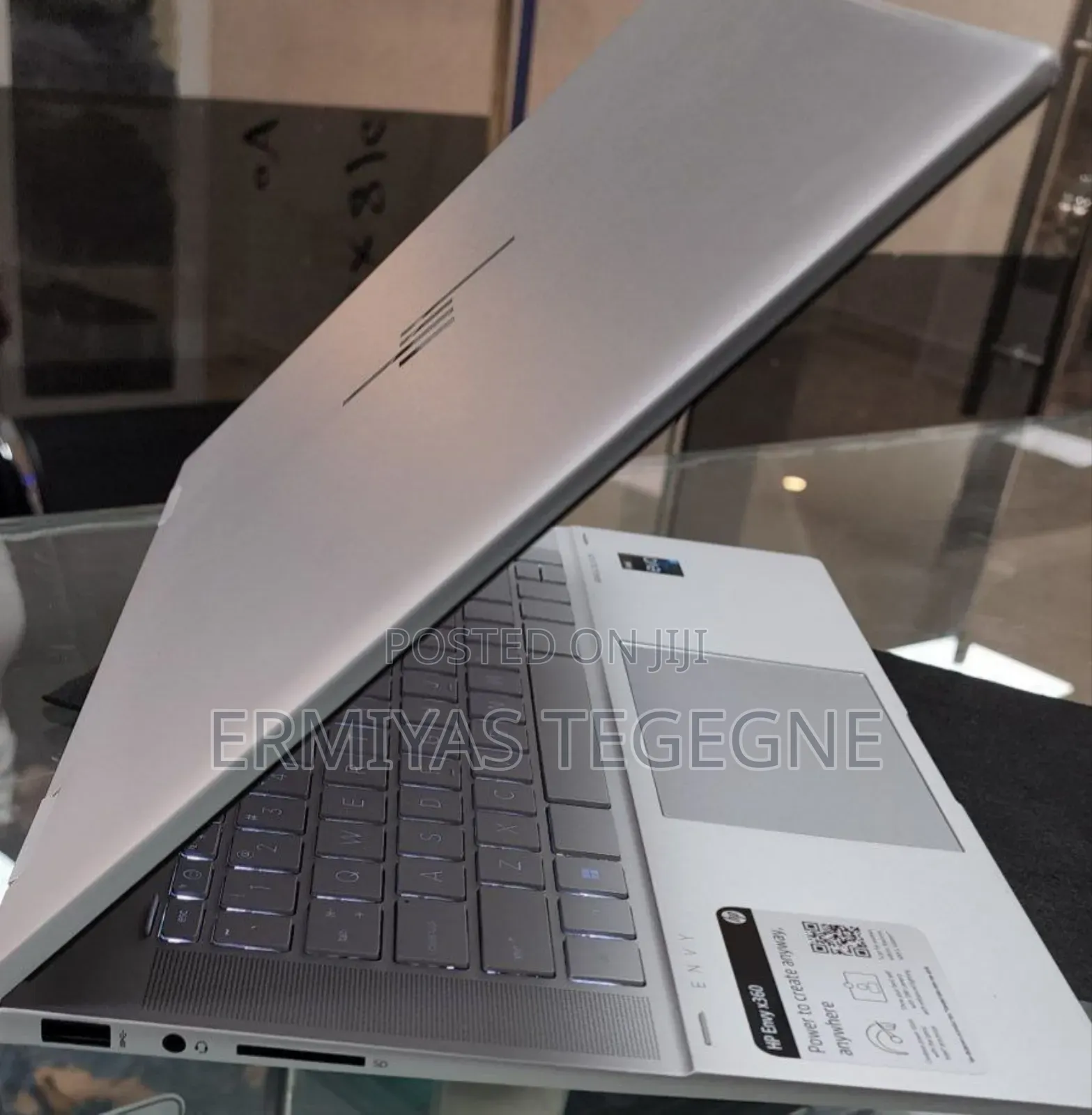 New Laptop HP Envy X360 8GB Intel Core I5 SSD 512GB