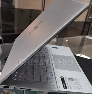 New Laptop HP Envy X360 8GB Intel Core I5 SSD 512GB